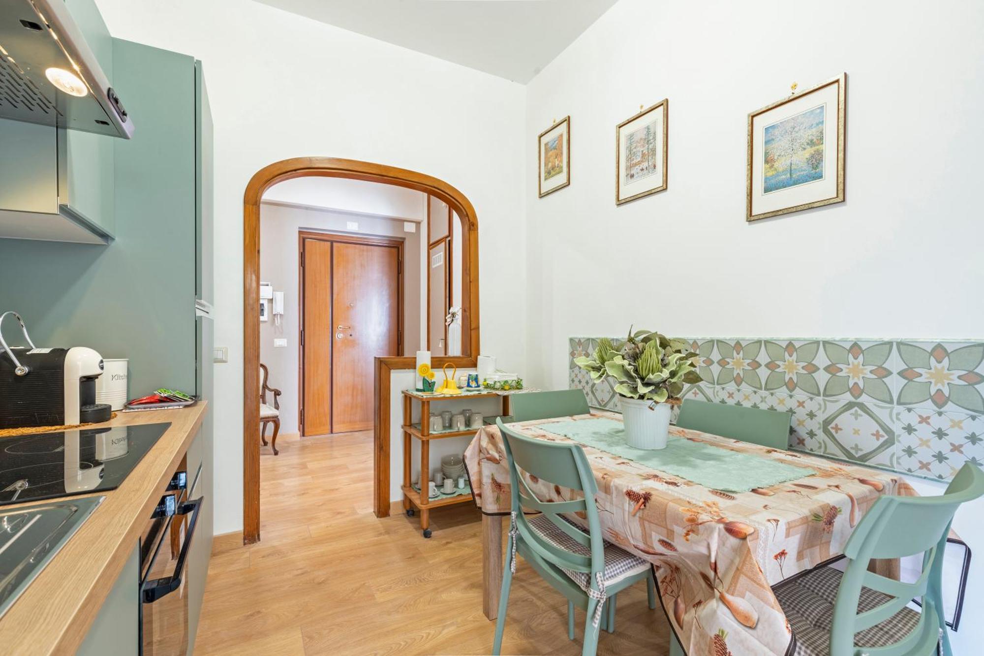 Charming Battistini Apartment *
