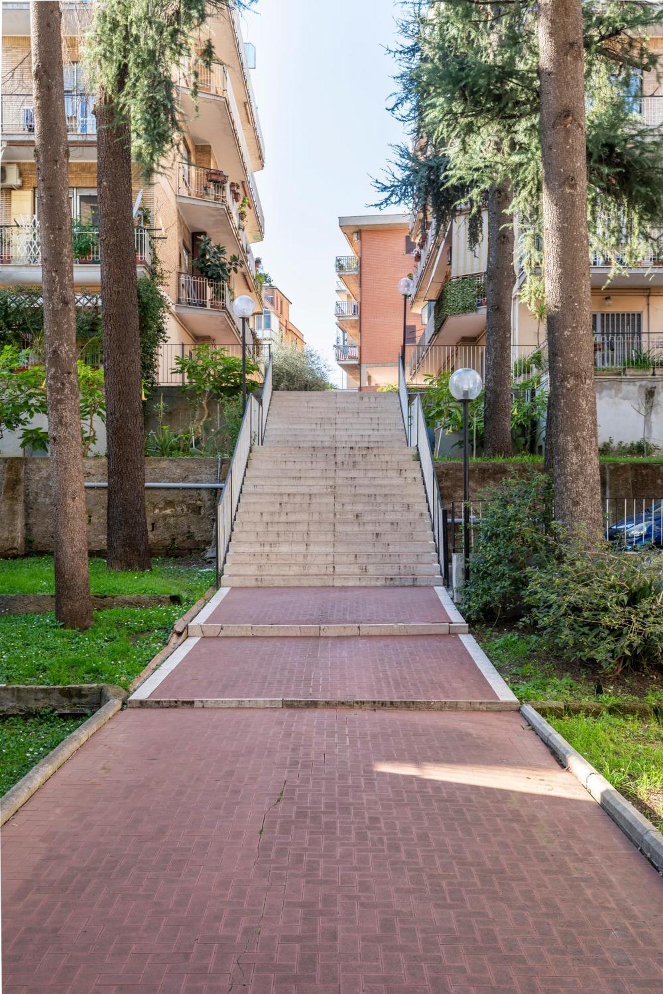 Charming Battistini Apartment *